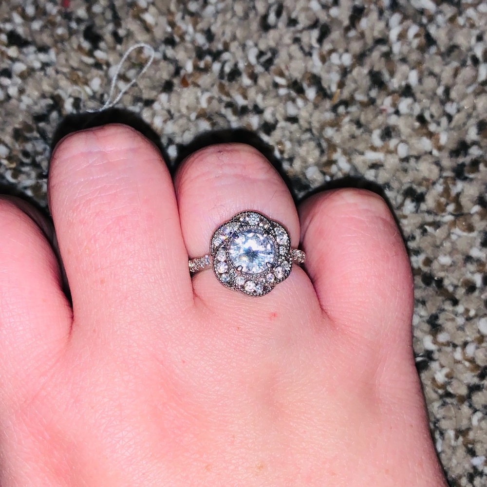 Silver rose ring